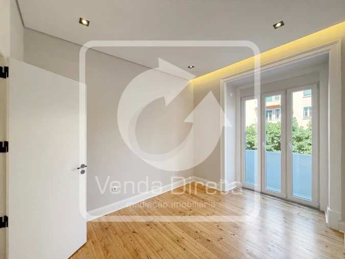 Apartamento T3 para Venda em Areeiro Foto 35