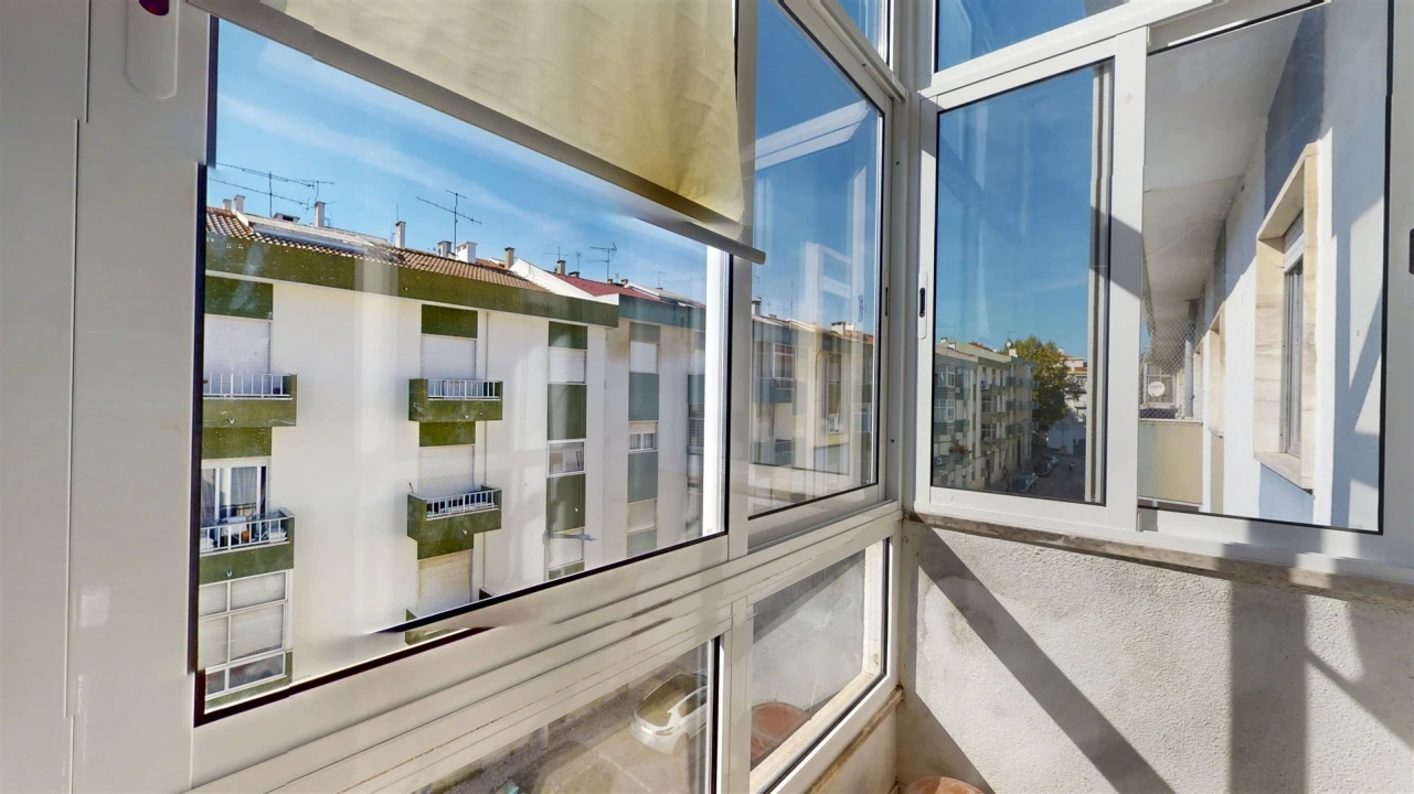 Apartamento T2 para Venda em Póvoa de Santa Iria e Forte da Casa Foto 5
