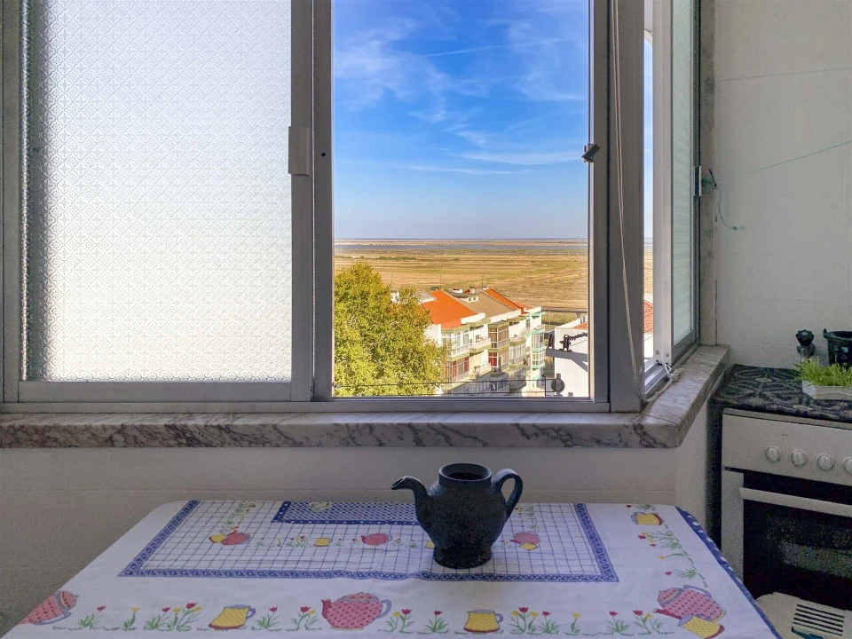 Apartamento T2 para Venda em Póvoa de Santa Iria e Forte da Casa Foto 2