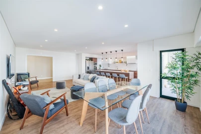 Apartamento T3 para Venda em Queluz e Belas