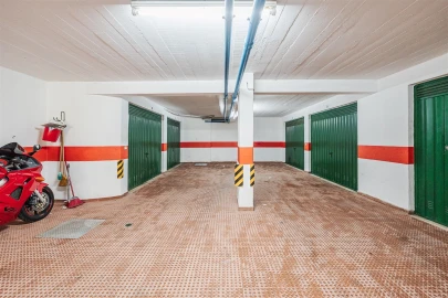 Apartamento T3 para Venda em Queluz e Belas