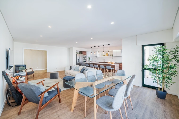Apartamento T3 para Venda em Queluz e Belas Foto 9