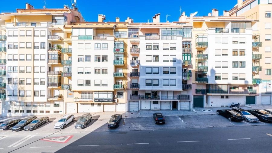Apartamento T3 para Venda em Queluz e Belas
