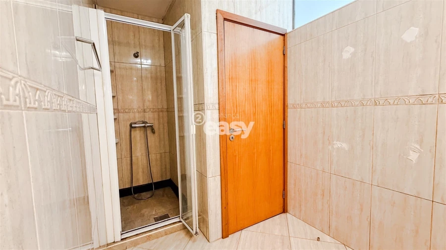 Moradia T4 para Venda em Tadim Foto 34