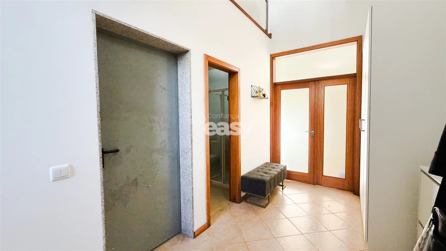 Moradia T4 para Venda em Tadim Foto 48