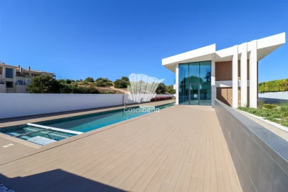 Moradia T4 para Venda em Lagos (São Sebastião e Santa Maria)
