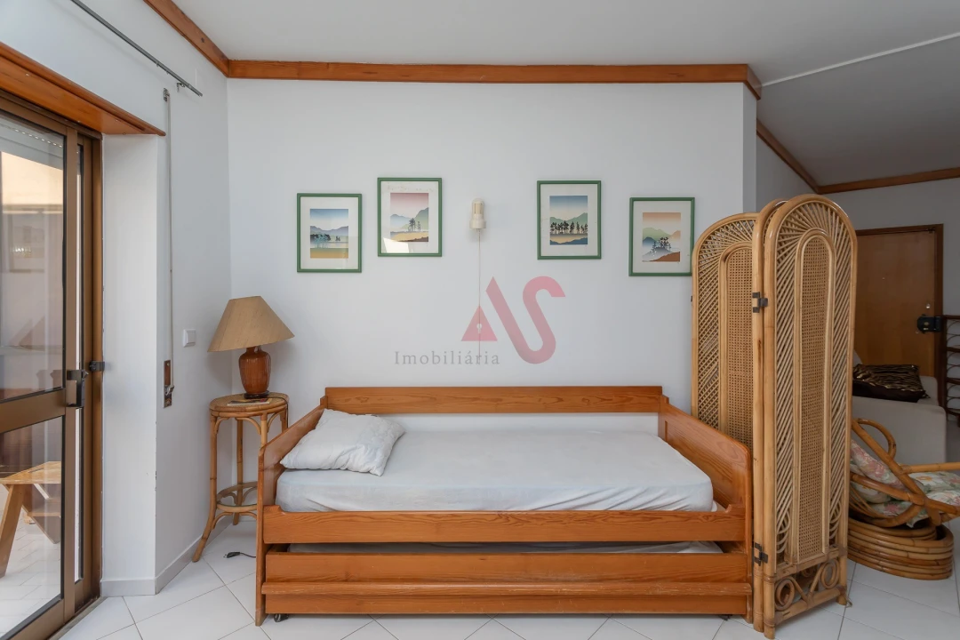 Apartamento T0 para Venda em Costa da Caparica Foto 16