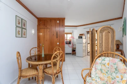 Apartamento T0 para Venda em Costa da Caparica