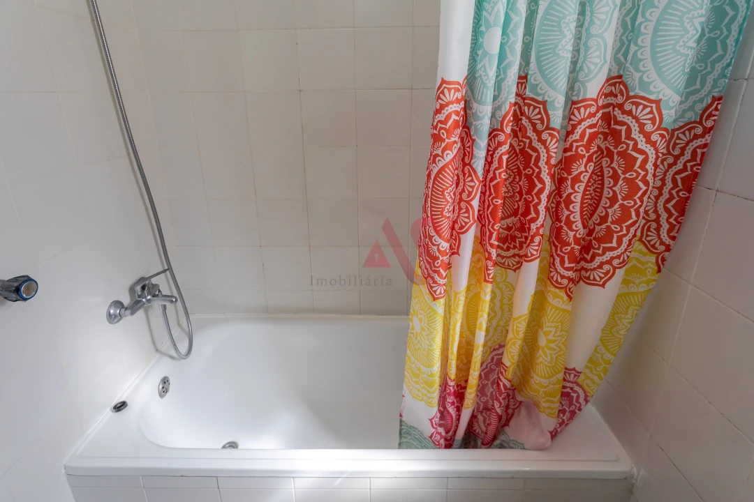 Apartamento T0 para Venda em Costa da Caparica Foto 22