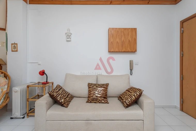 Apartamento T0 para Venda em Costa da Caparica Foto 9