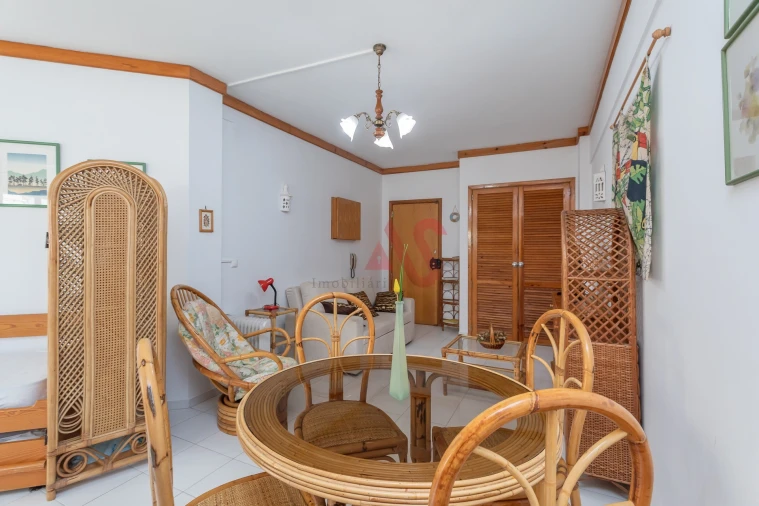 Apartamento T0 para Venda em Costa da Caparica Foto 14