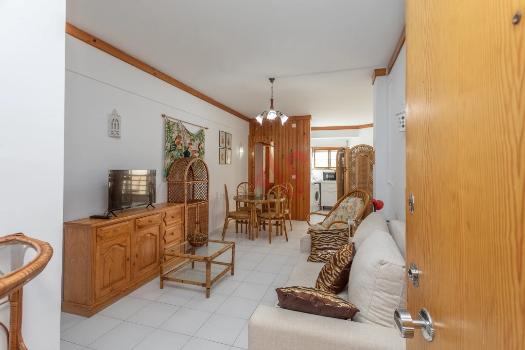 Apartamento T0 para Venda em Costa da Caparica Foto 4