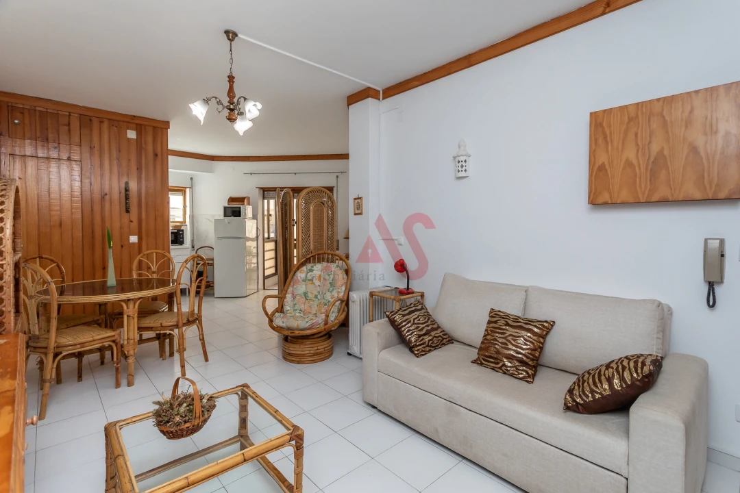 Apartamento T0 para Venda em Costa da Caparica Foto 5