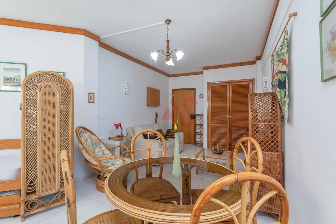 Apartamento T0 para Venda em Costa da Caparica Foto 14