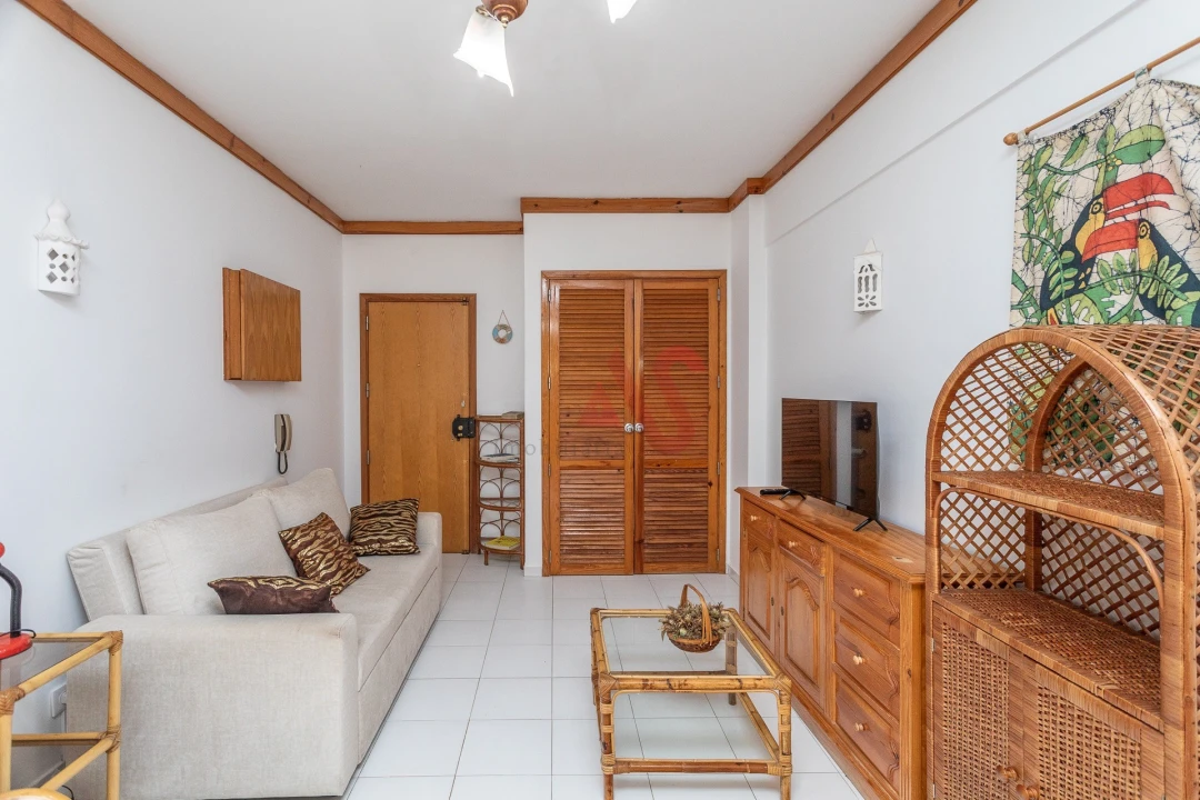 Apartamento T0 para Venda em Costa da Caparica Foto 8