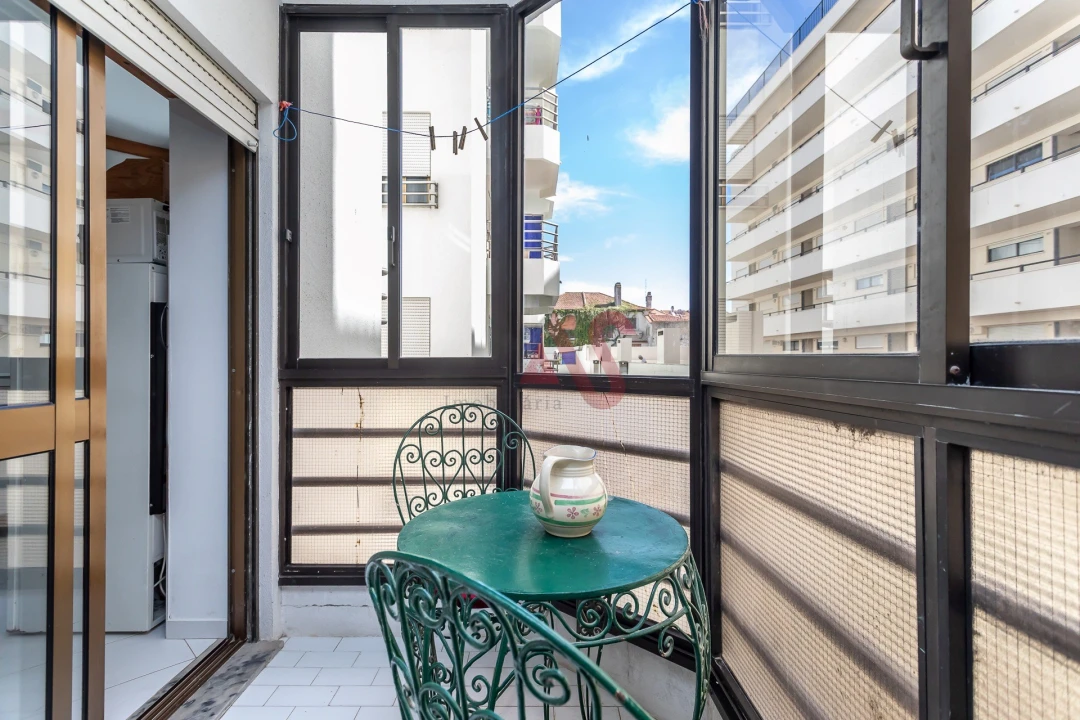 Apartamento T0 para Venda em Costa da Caparica Foto 20