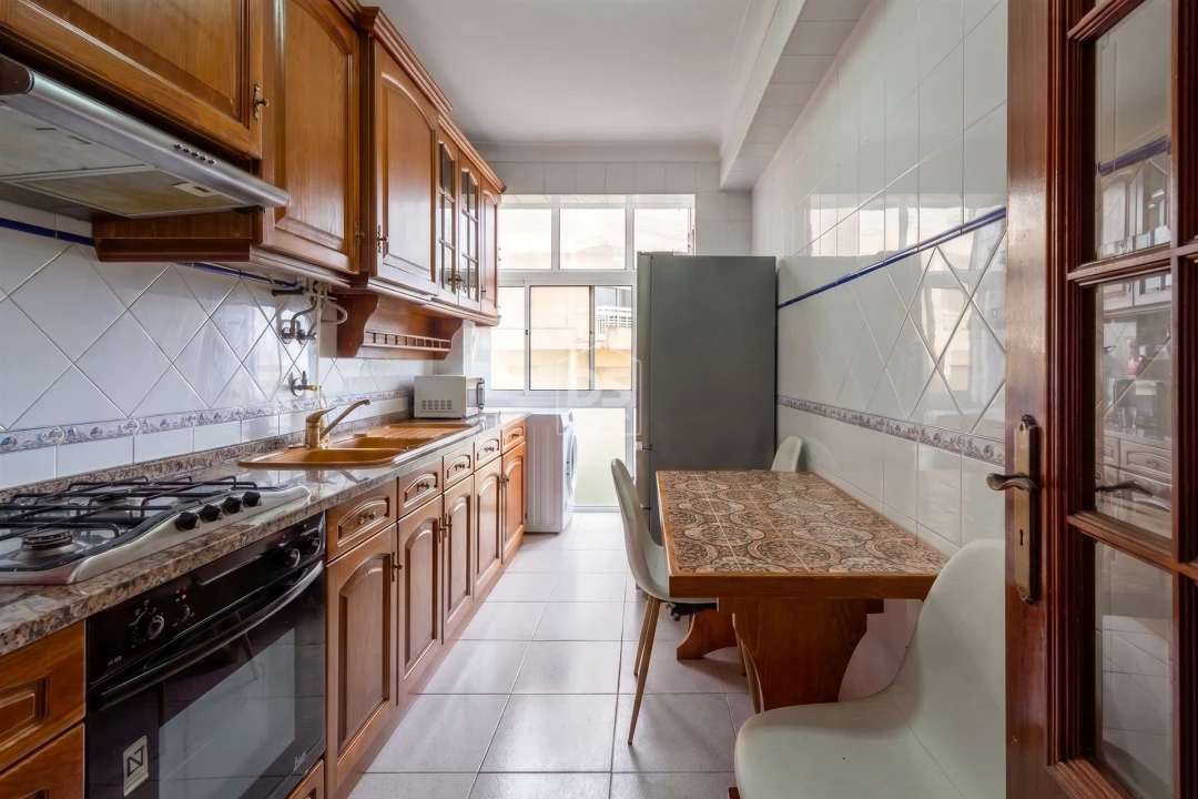 Apartamento T2 para Venda em Coimbrão Foto 5