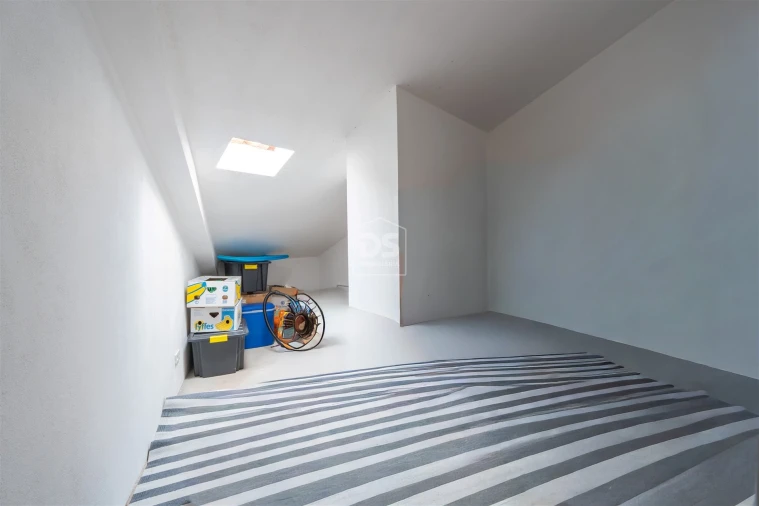 Apartamento T2 para Venda em Coimbrão Foto 39