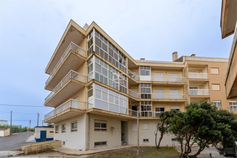 Apartamento T2 para Venda em Coimbrão Foto 42