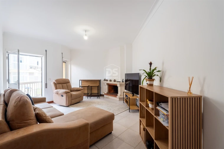 Apartamento T2 para Venda em Coimbrão Foto 47