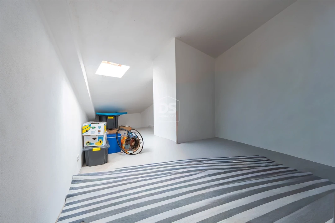 Apartamento T2 para Venda em Coimbrão Foto 16