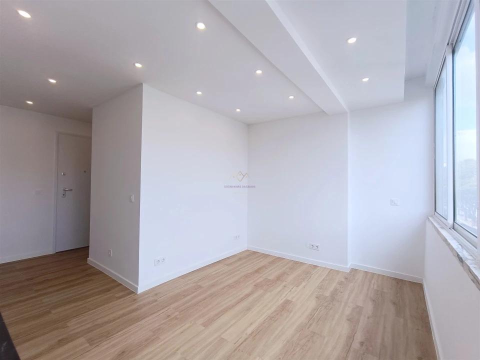 Apartamento T2 para Venda em Águas Livres Foto 26
