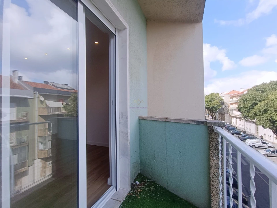 Apartamento T2 para Venda em Águas Livres Foto 18