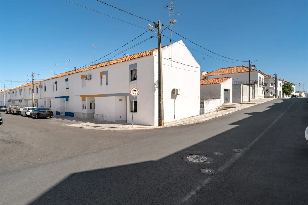 Moradia T3 para Venda em Nossa Senhora da Conceição e São Bartolomeu Foto 1