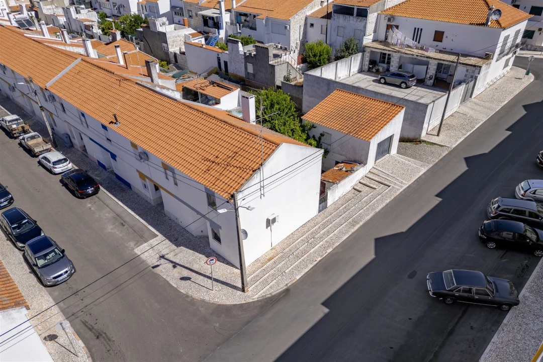 Moradia T3 para Venda em Nossa Senhora da Conceição e São Bartolomeu Foto 2