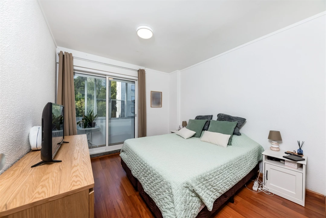 Apartamento T2 para Arrendamento em Massamá e Monte Abraão Foto 9