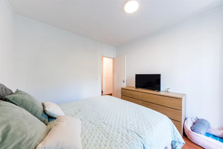 Apartamento T2 para Arrendamento em Massamá e Monte Abraão Foto 10