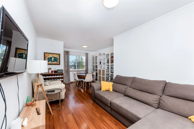 Apartamento T2 para Arrendamento em Massamá e Monte Abraão Foto 11