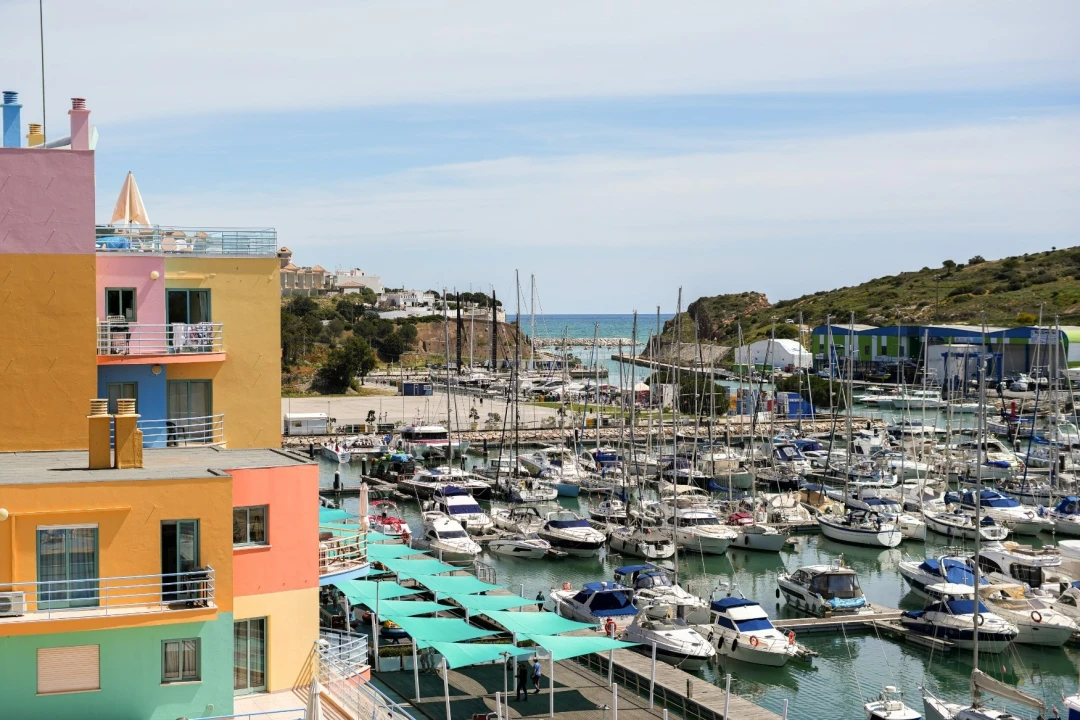 Apartamento T2 para Venda em Albufeira e Olhos de Água Foto 1