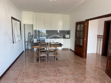 Apartamento T1 para Arrendamento em Nevogilde