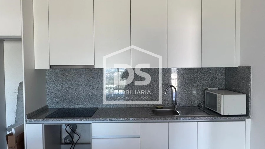 Apartamento T1 para Arrendamento em Nevogilde