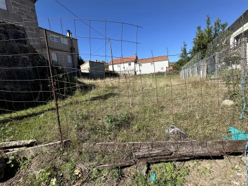 Moradia T3 para Venda em Castro Laboreiro e Lamas de Mouro