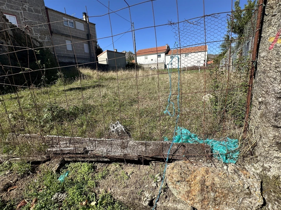 Moradia T3 para Venda em Castro Laboreiro e Lamas de Mouro Foto 25