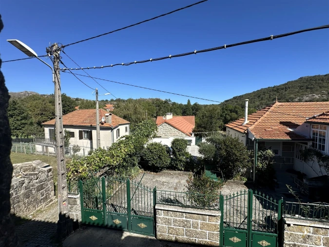 Moradia T3 para Venda em Castro Laboreiro e Lamas de Mouro Foto 26