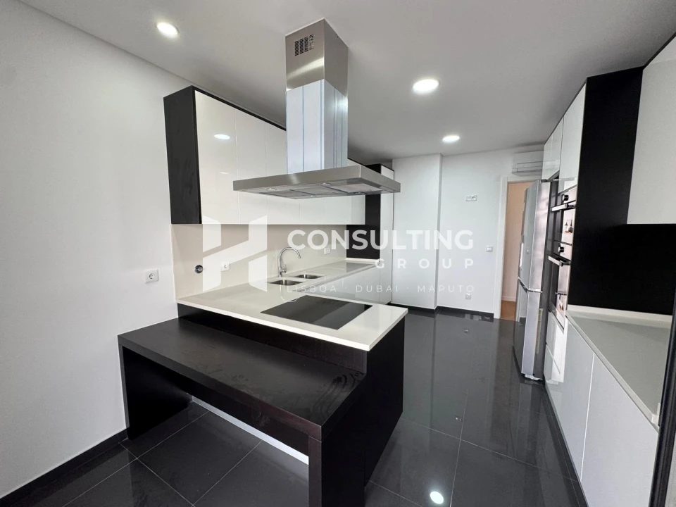 Apartamento T3 para Venda em Odivelas Foto 9