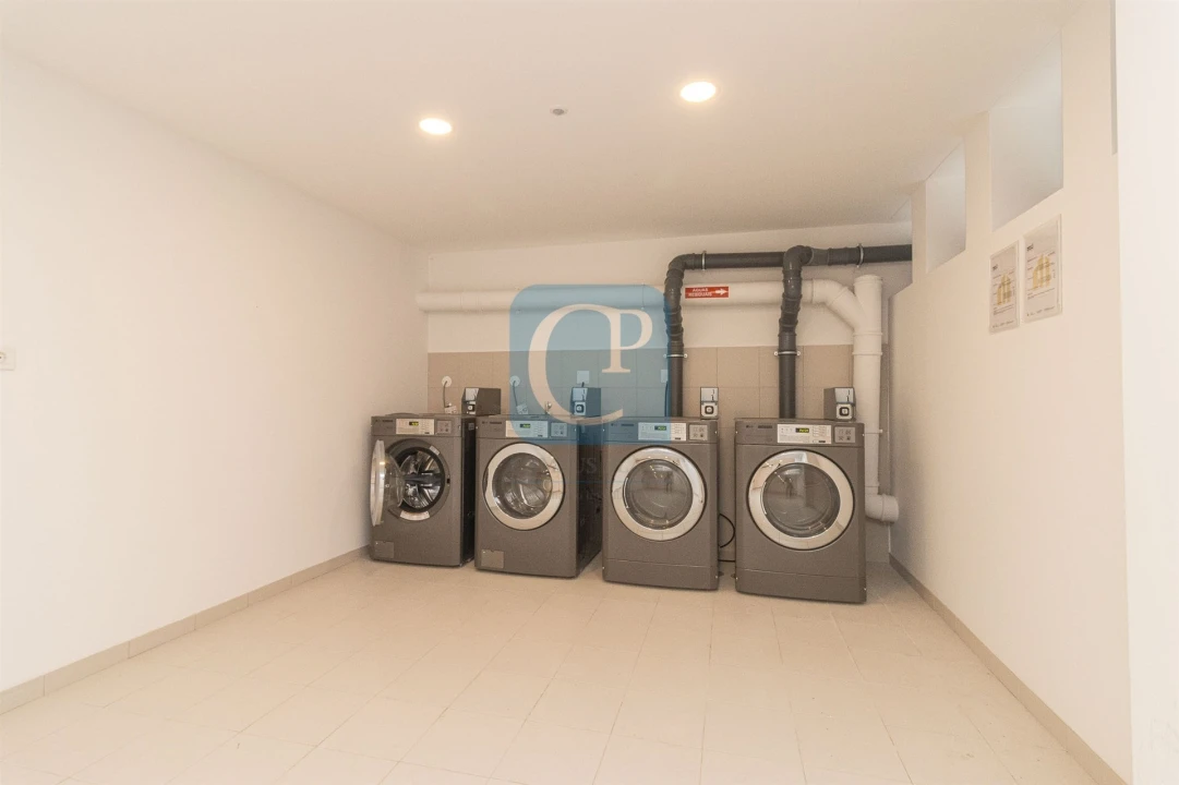 Apartamento T0 para Venda em Pedrouços Foto 7