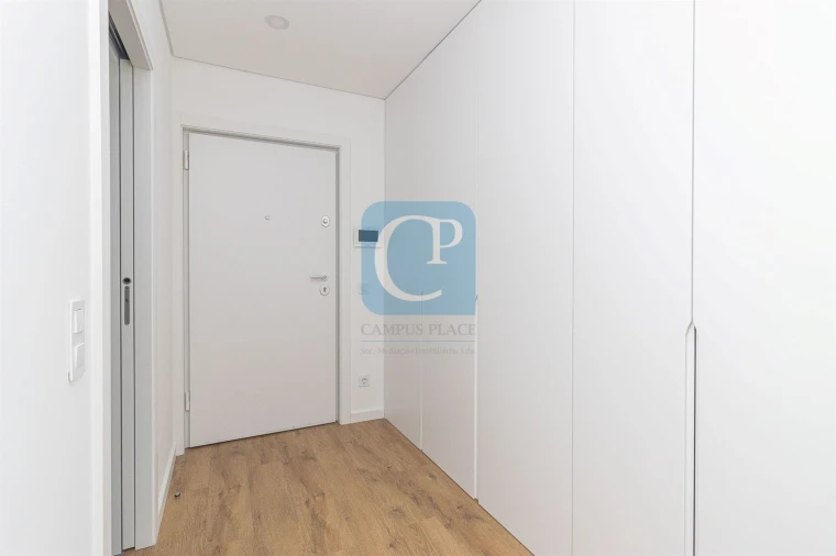 Apartamento T0 para Venda em Pedrouços Foto 4