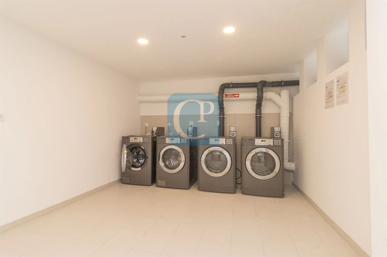 Apartamento T0 para Venda em Pedrouços Foto 7