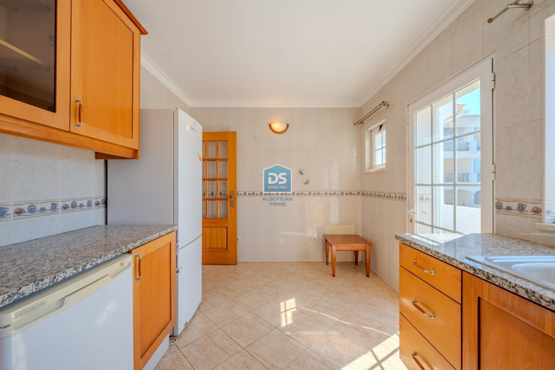 Apartamento T2 para Venda em Guia Foto 9