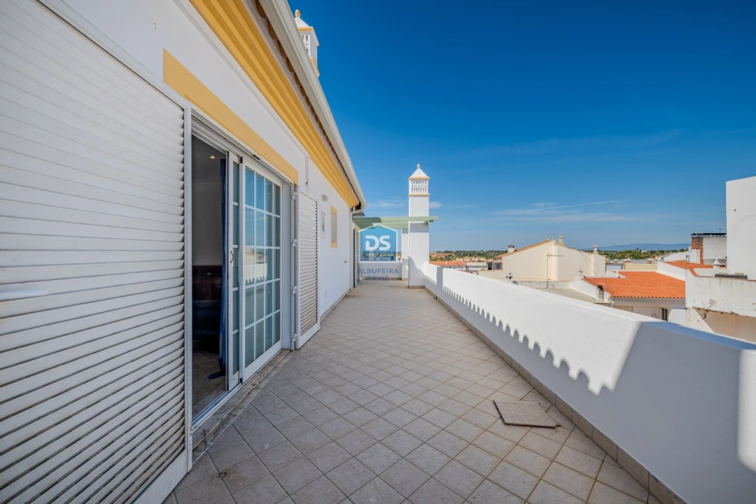 Apartamento T2 para Venda em Guia Foto 7