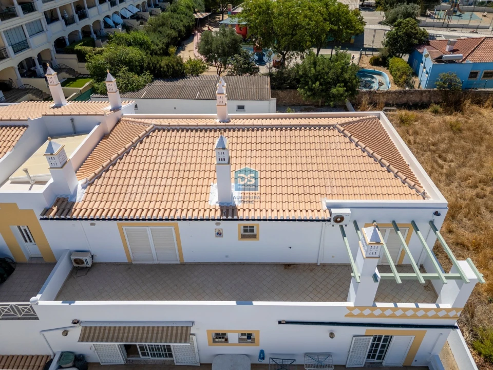Apartamento T2 para Venda em Guia Foto 35