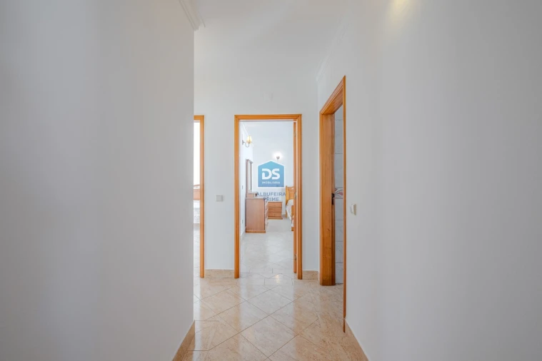 Apartamento T2 para Venda em Guia Foto 13