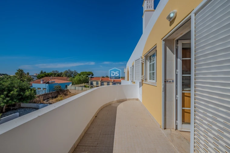 Apartamento T2 para Venda em Guia Foto 12