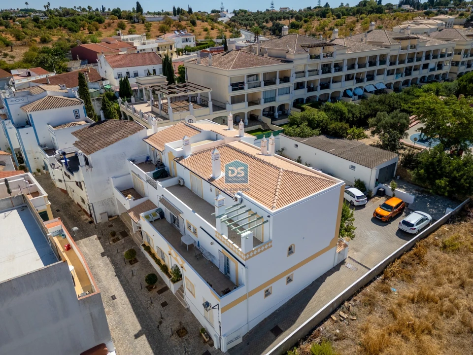Apartamento T2 para Venda em Guia Foto 33