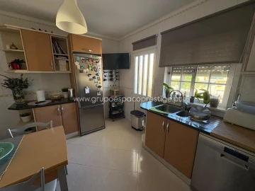 Apartamento T3 para Venda em Quelfes