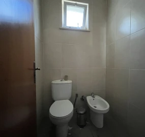 Loja para Arrendamento em Abraveses